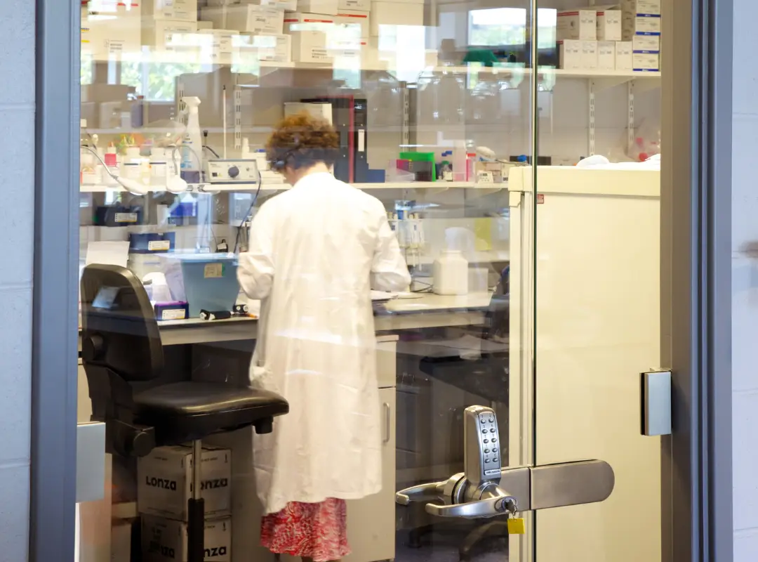 Bioscience Lab – Liverpool (2)