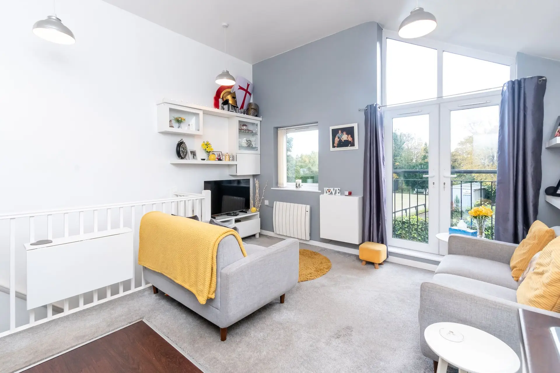 Kingfisher square (1)