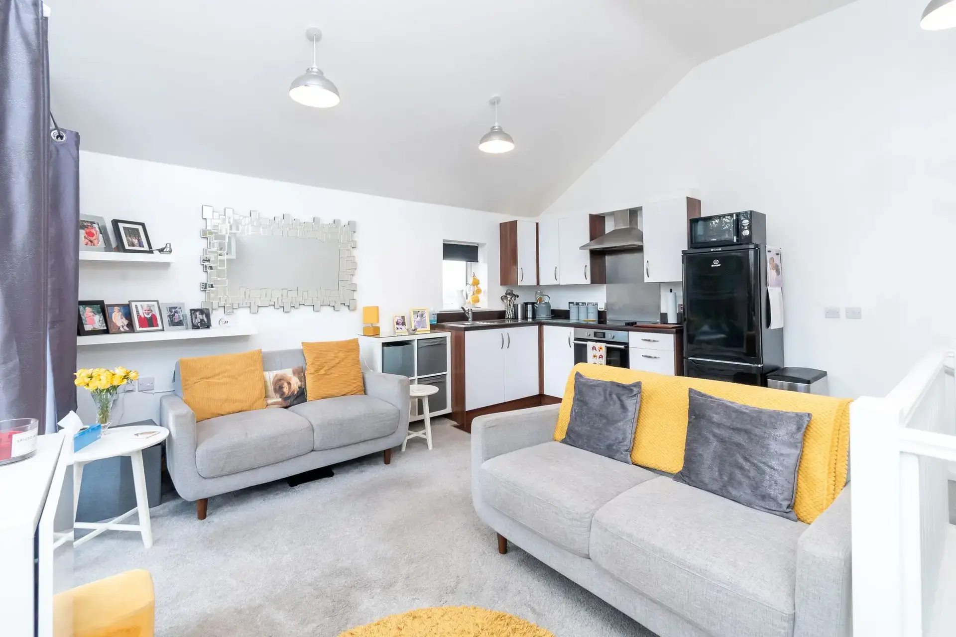 Kingfisher square (3)